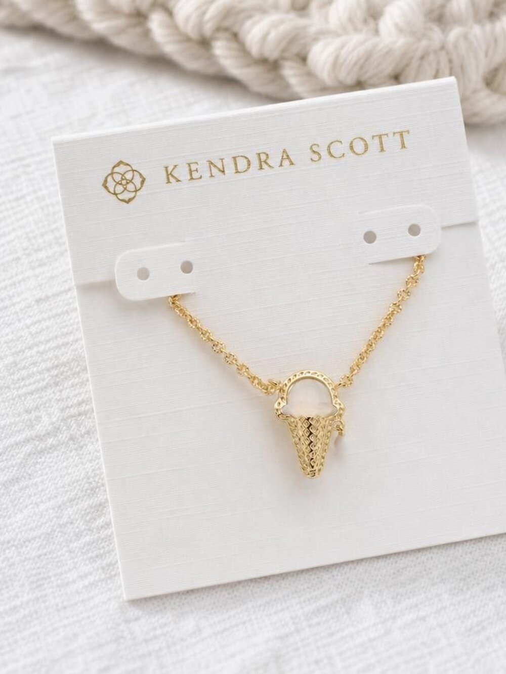 Kendra Scott Ice Cream Gold Short Pendant Necklace
